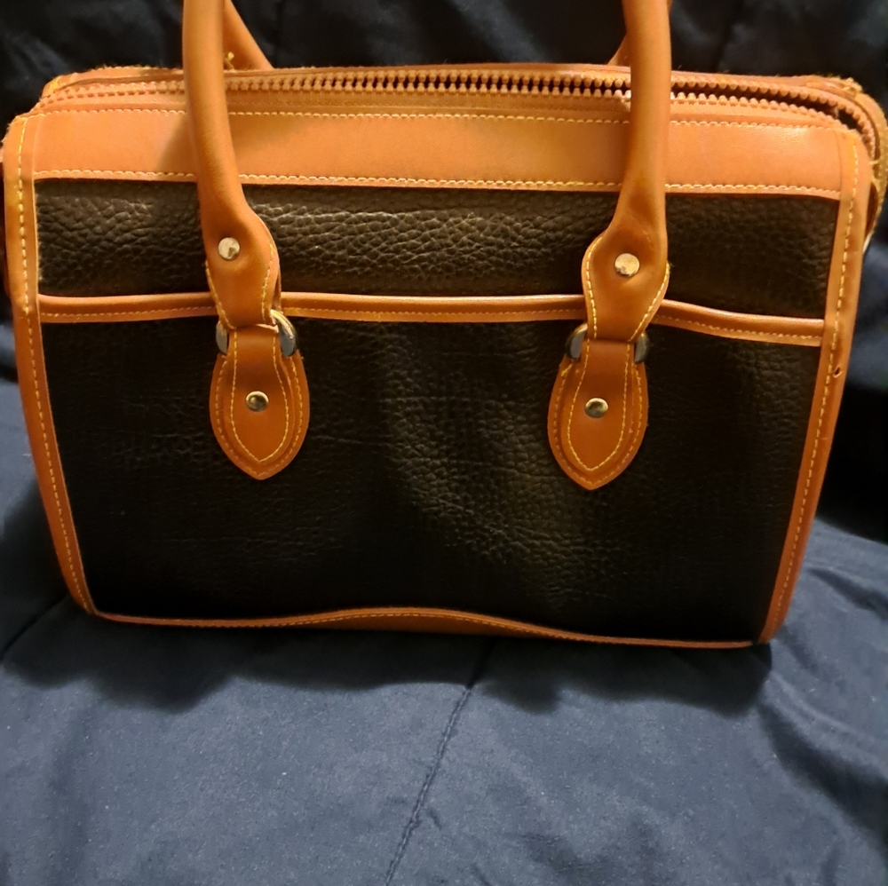 2 Vintage Dooney & Bourke Purses - Picture 13 of 16